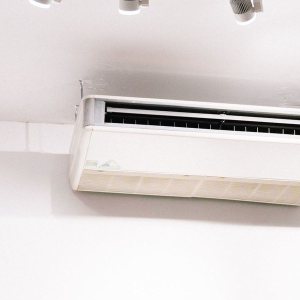 Máy lạnh âm trần cassette 3 HP